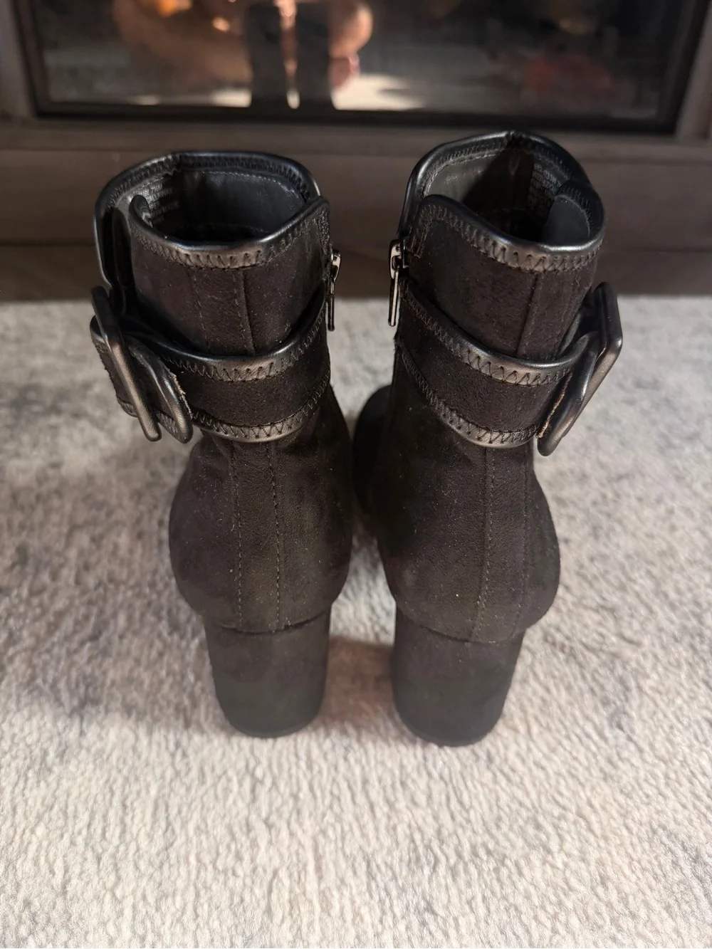 Women’s Black Ankle Booties Size 7 Buckle Block Heel Side Zip